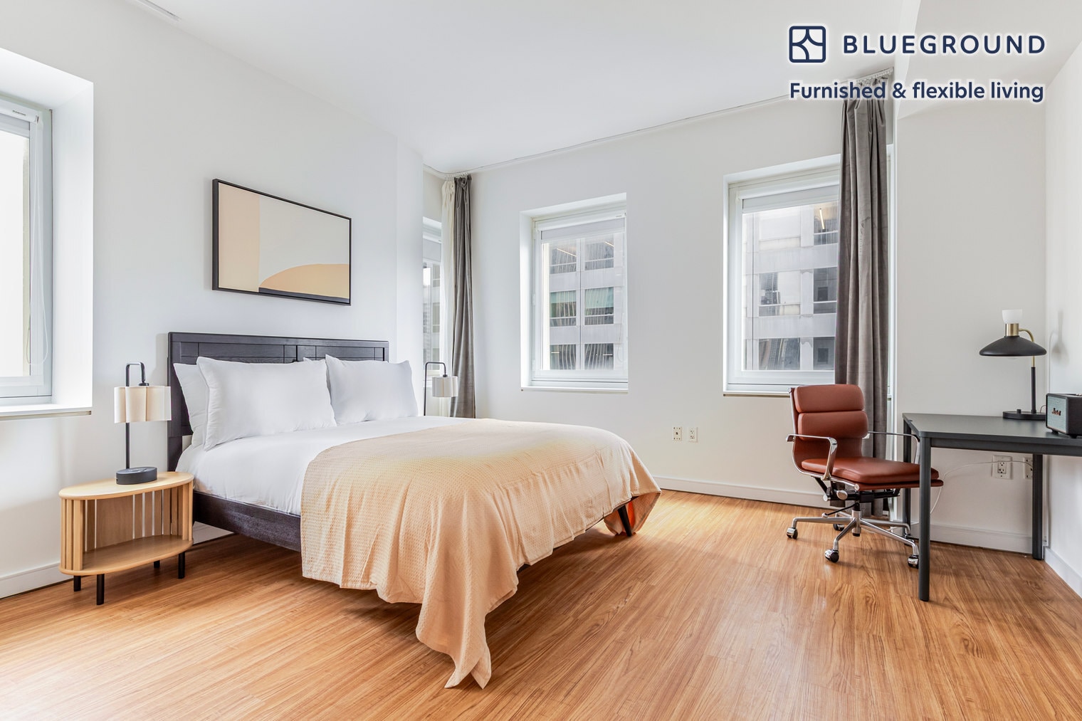 Building Photo - 70 W 45th St