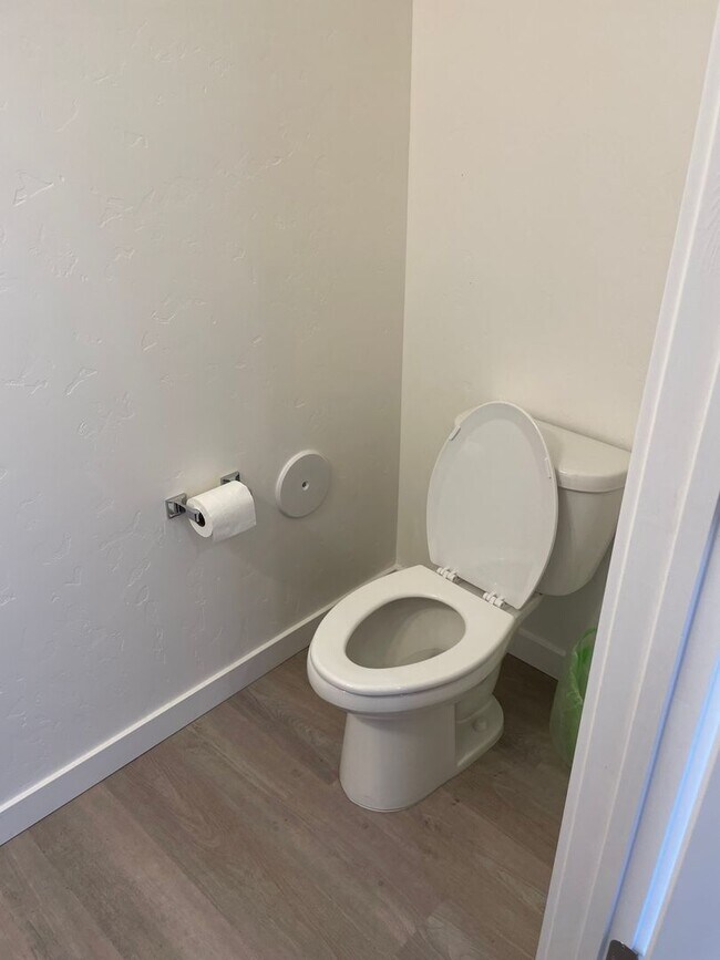 Building Photo - 5565 E Bollo St