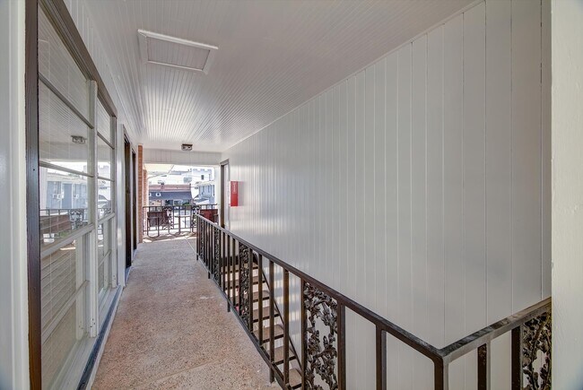 Building Photo - 1915 McDuffie St