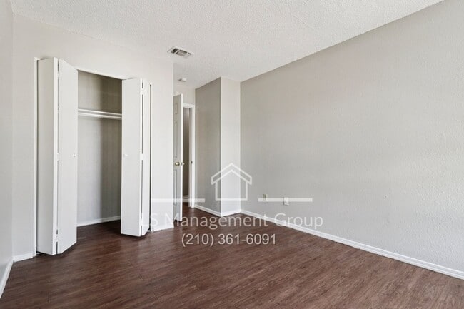 Building Photo - 6720 Windsor Hollow Dr