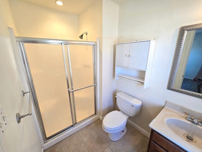 Building Photo - 5221 Johnstown Ln