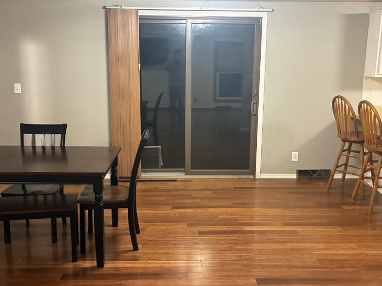 Building Photo - W649 Hillview Dr