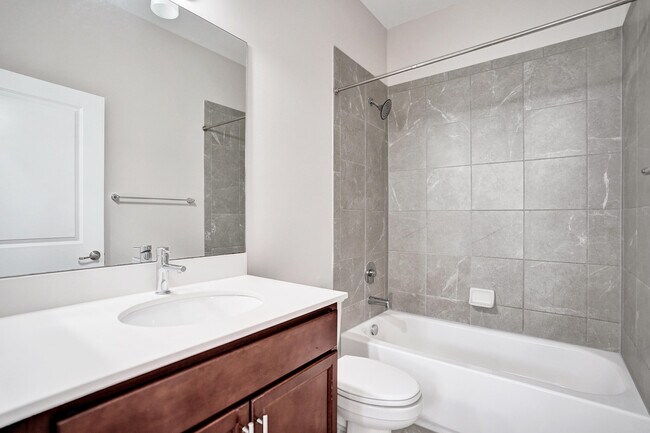 Building Photo - 4926 NW 48th Terrace