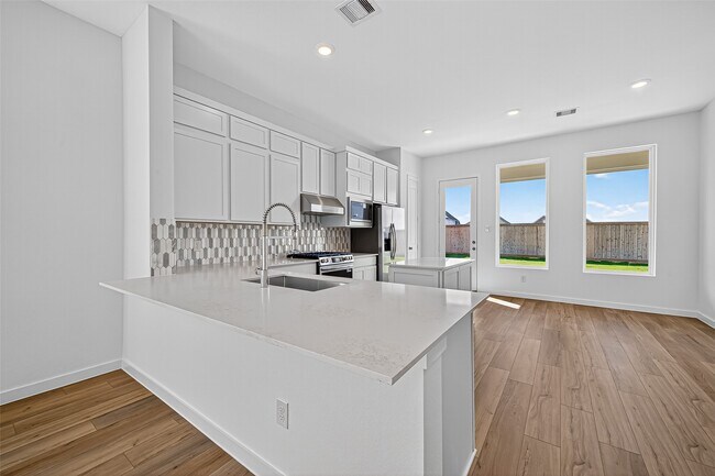 Building Photo - 11119 Poplar Tree Dr