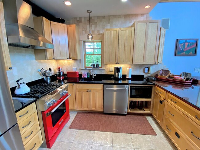Building Photo - 53 Rivers Edge Rd