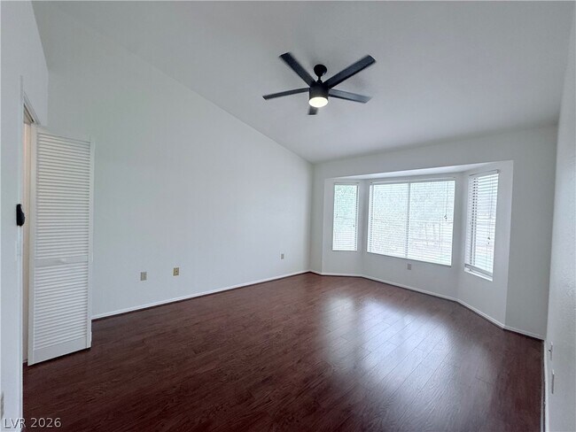 Building Photo - 9709 Blue Bell Dr