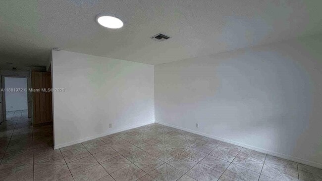 Building Photo - 6473 SW 19th St