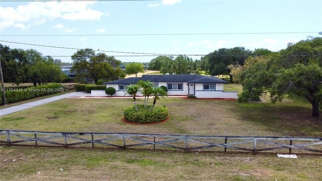 Building Photo - 24595 SW 147th Ave