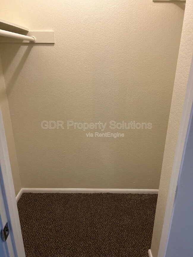 Building Photo - 401 14th St NW