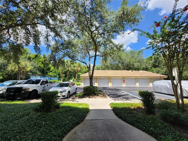 Building Photo - 1325 Lake Shadow Cir