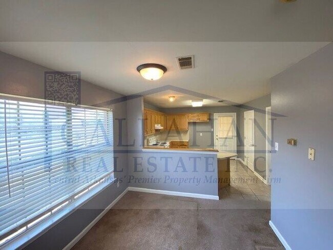 Building Photo - Sherwood 2 Bedroom Townhome