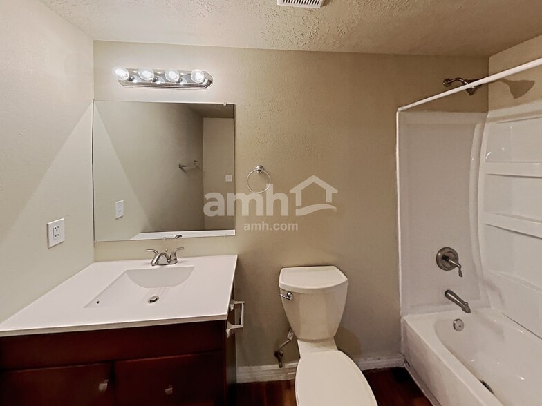 Building Photo - 6398 S Clover Creek Ln