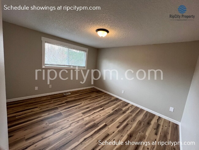 Building Photo - 12250 SW Indian Hill Ln