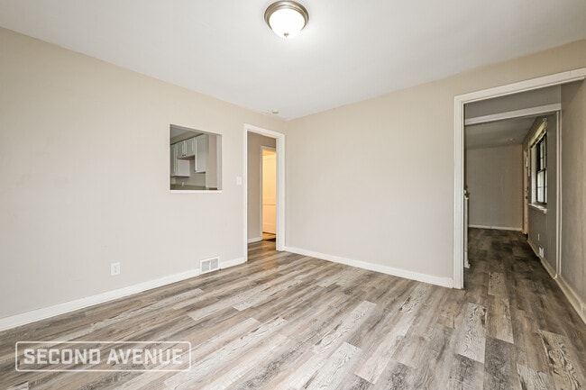 Building Photo - 223 Auburn St