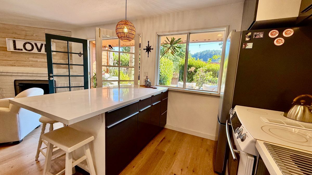 Building Photo - 106 Stanford Way