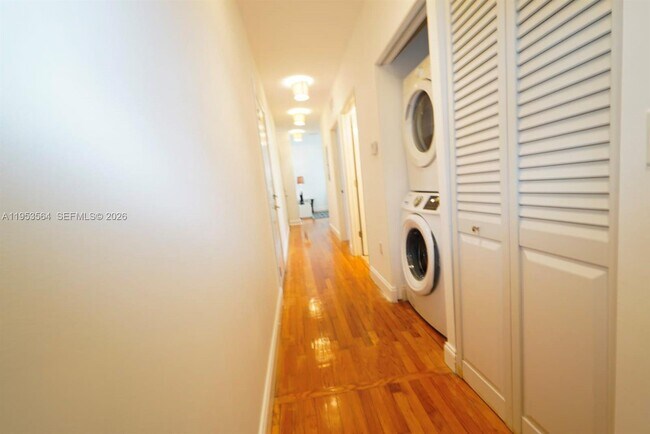 Building Photo - 1410 Euclid Ave