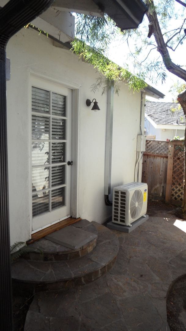 Building Photo - Old Towne Orange Single-Story 2BR, 1BA w/ ...