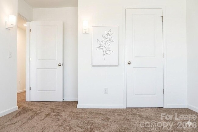 Building Photo - 1215 Nesters Store Pl SW