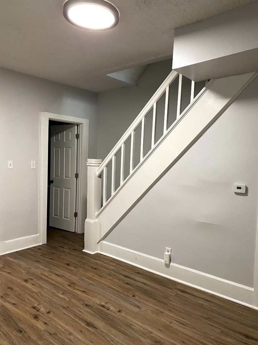 Stairs - 1202 Hoefgen St