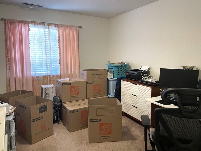 Building Photo - 3 bedroom, 2 bath in Grass Valley, CA 95945