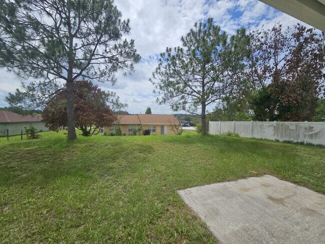 Building Photo - 13345 Pinyon Dr