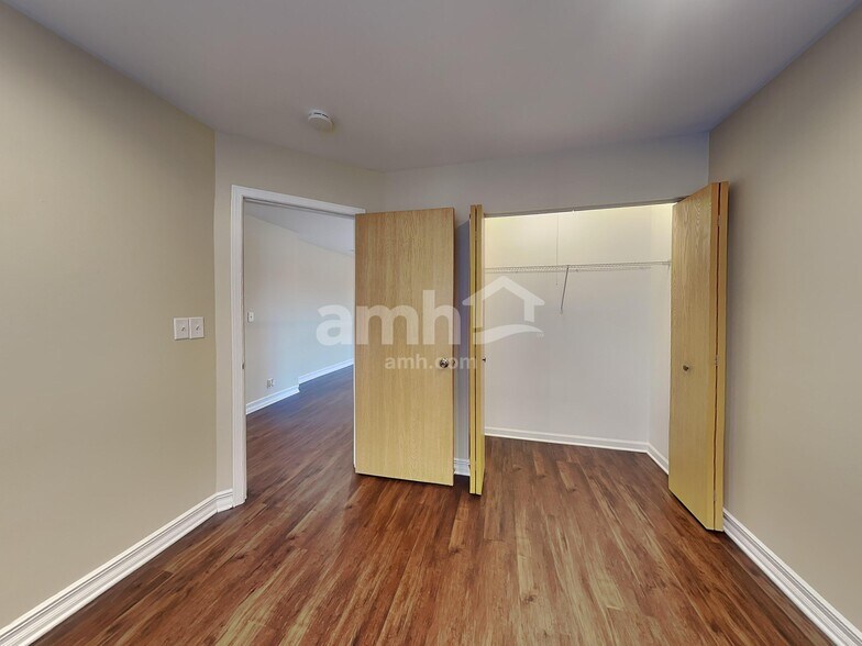 Building Photo - 20825 W Bangor Ct