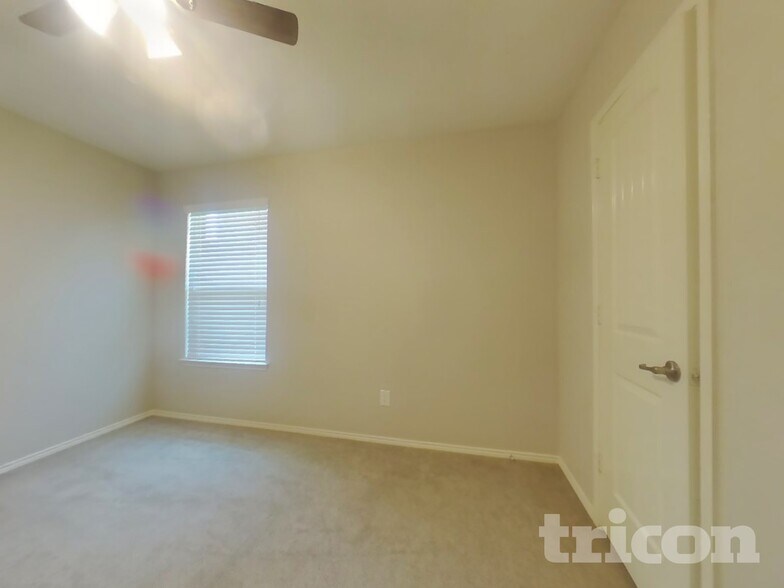 Building Photo - 12308 Shine Ave