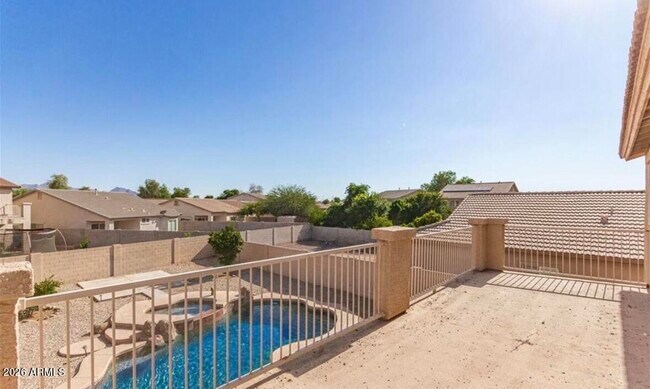 Building Photo - 11625 W Monroe St