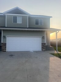 Building Photo - 3314 8th St W