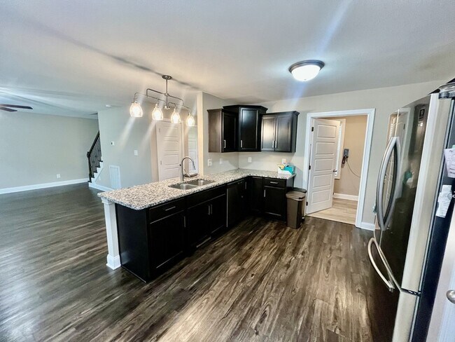 Building Photo - 2474 Shadowood Rd