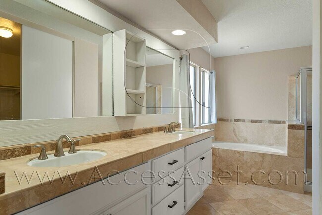 Building Photo - Beautiful 3 Bed/3 Bath Home In Temecula!