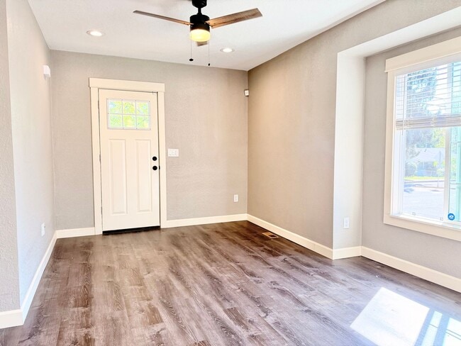 Building Photo - Lovingly Updated Home with Separate Garage, Outdoor Cat Enclosure, Finished Basement, Large Yard,...