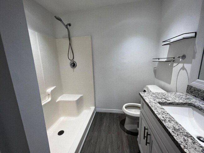 Building Photo - 4877 30th St SW