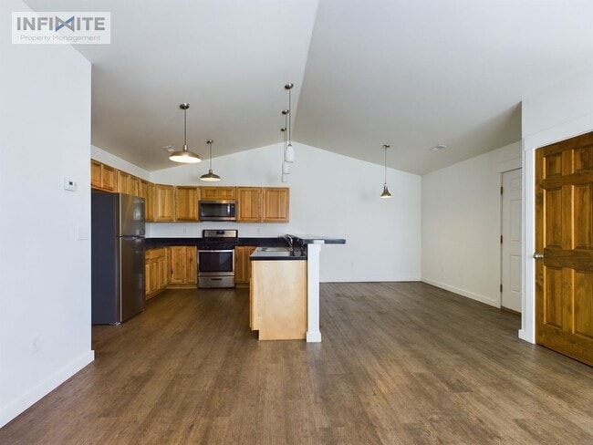 Building Photo - 3 Bedroom in River Rock