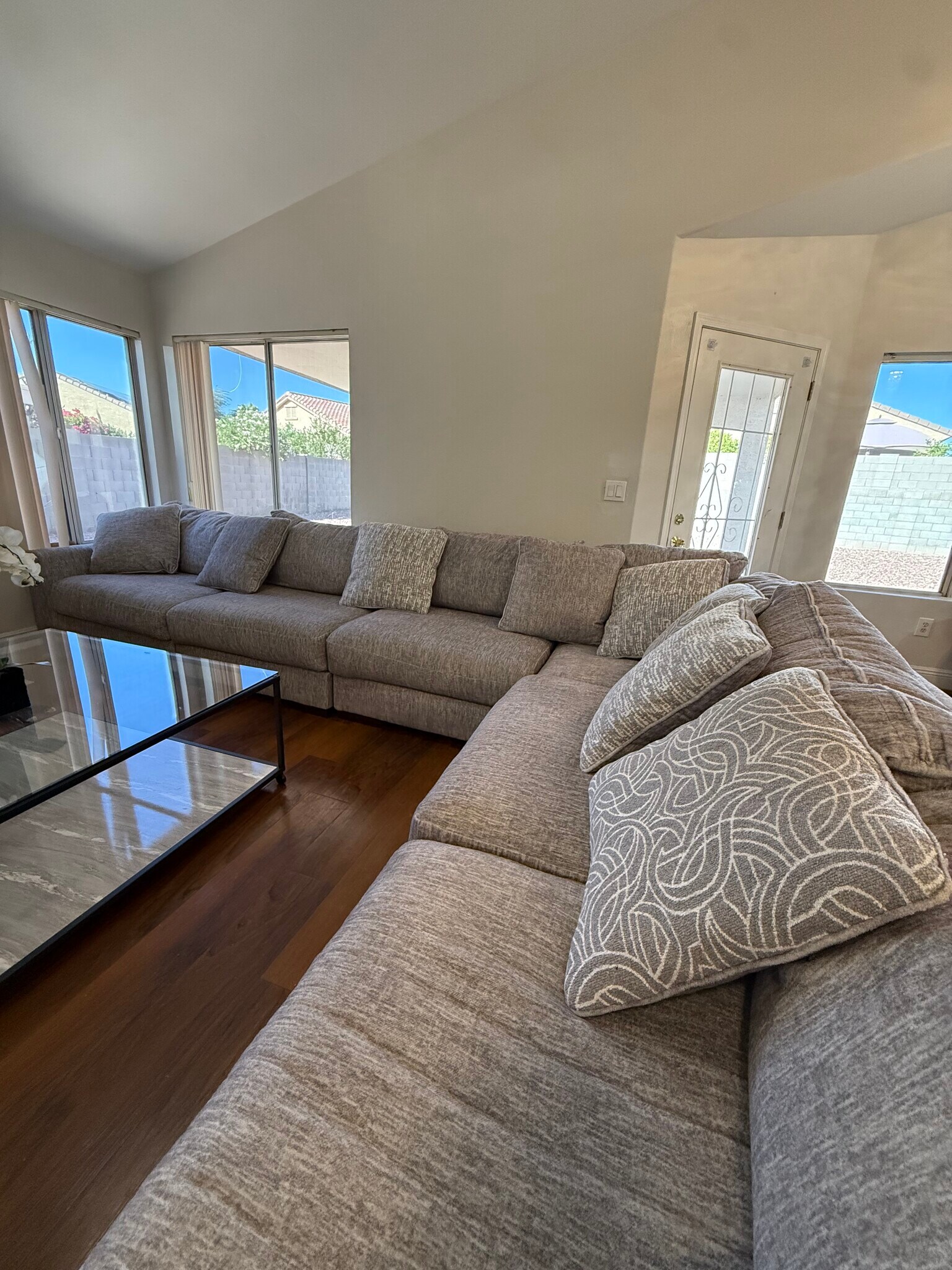 Building Photo - 8868 W Greer Ave