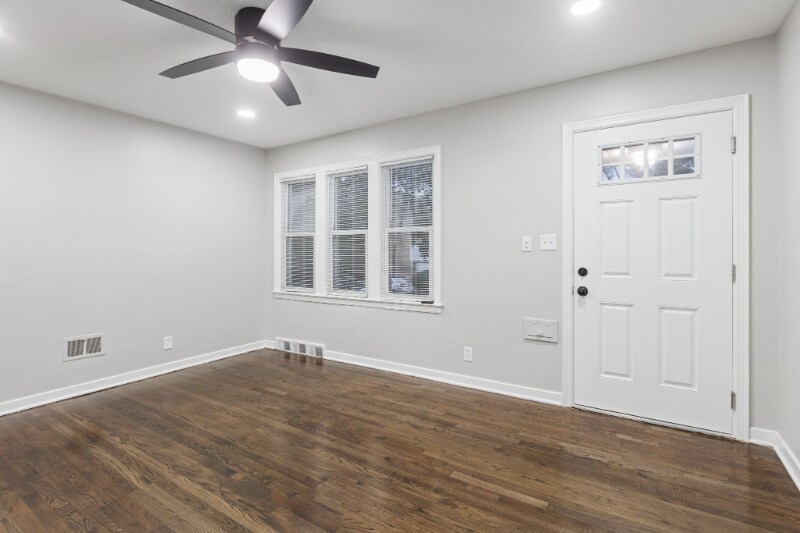 Building Photo - 3354 N 38th St