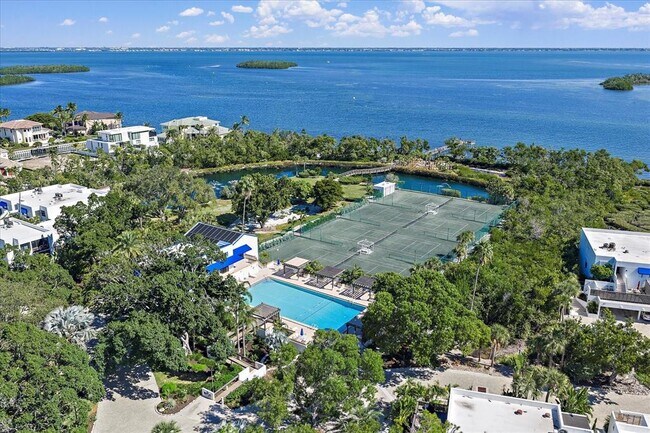 Building Photo - 618 Bayport Wy