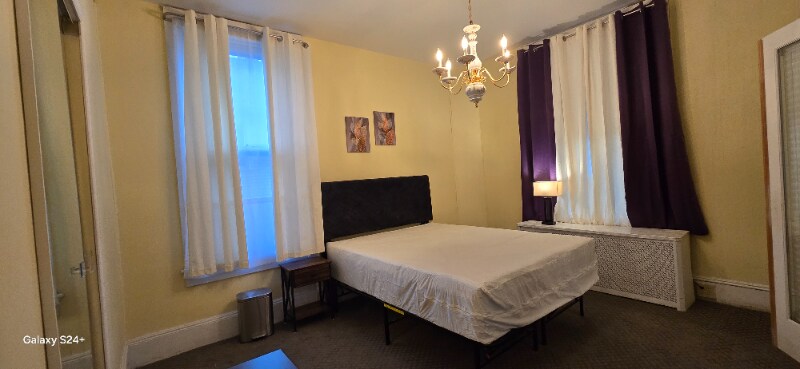 Building Photo - 1718 Capouse Ave