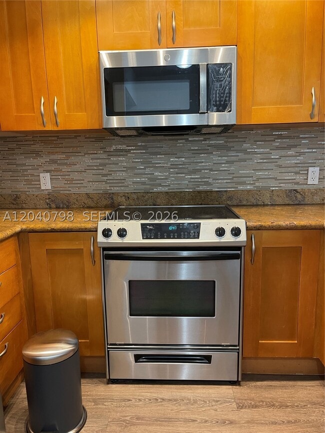 Building Photo - 1745 E Hallandale Beach Blvd