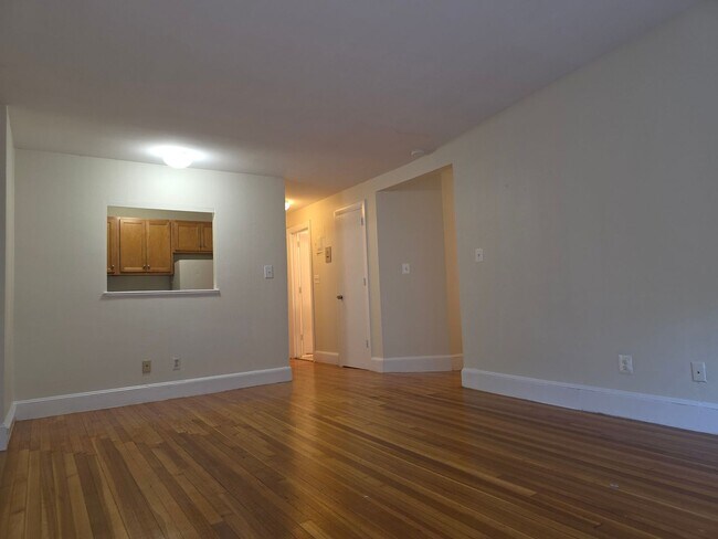 Building Photo - 40 Lancaster Terrace
