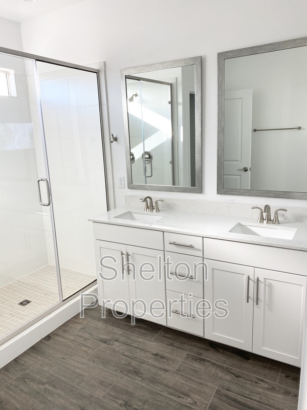 Building Photo - 55 N 197th Dr