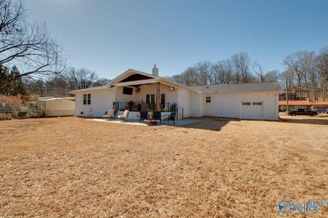 Building Photo - 8129 Hickory Hill Ln SE