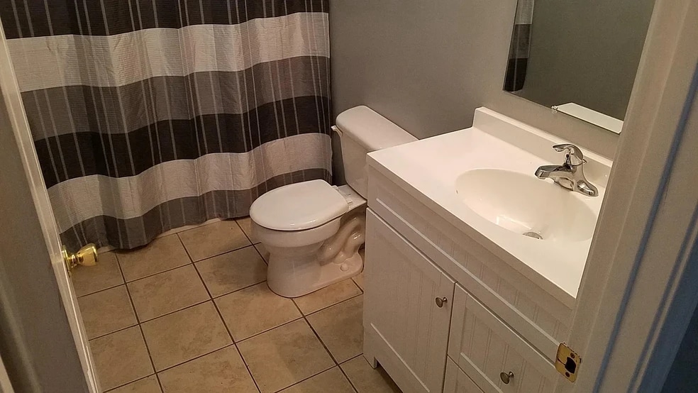 Building Photo - 120 Joe Powell Ln