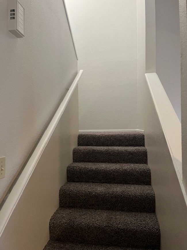 Building Photo - BC817-11