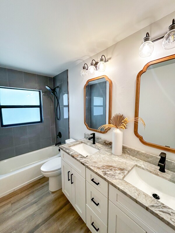 Building Photo - 4791 Palmetto Terrace