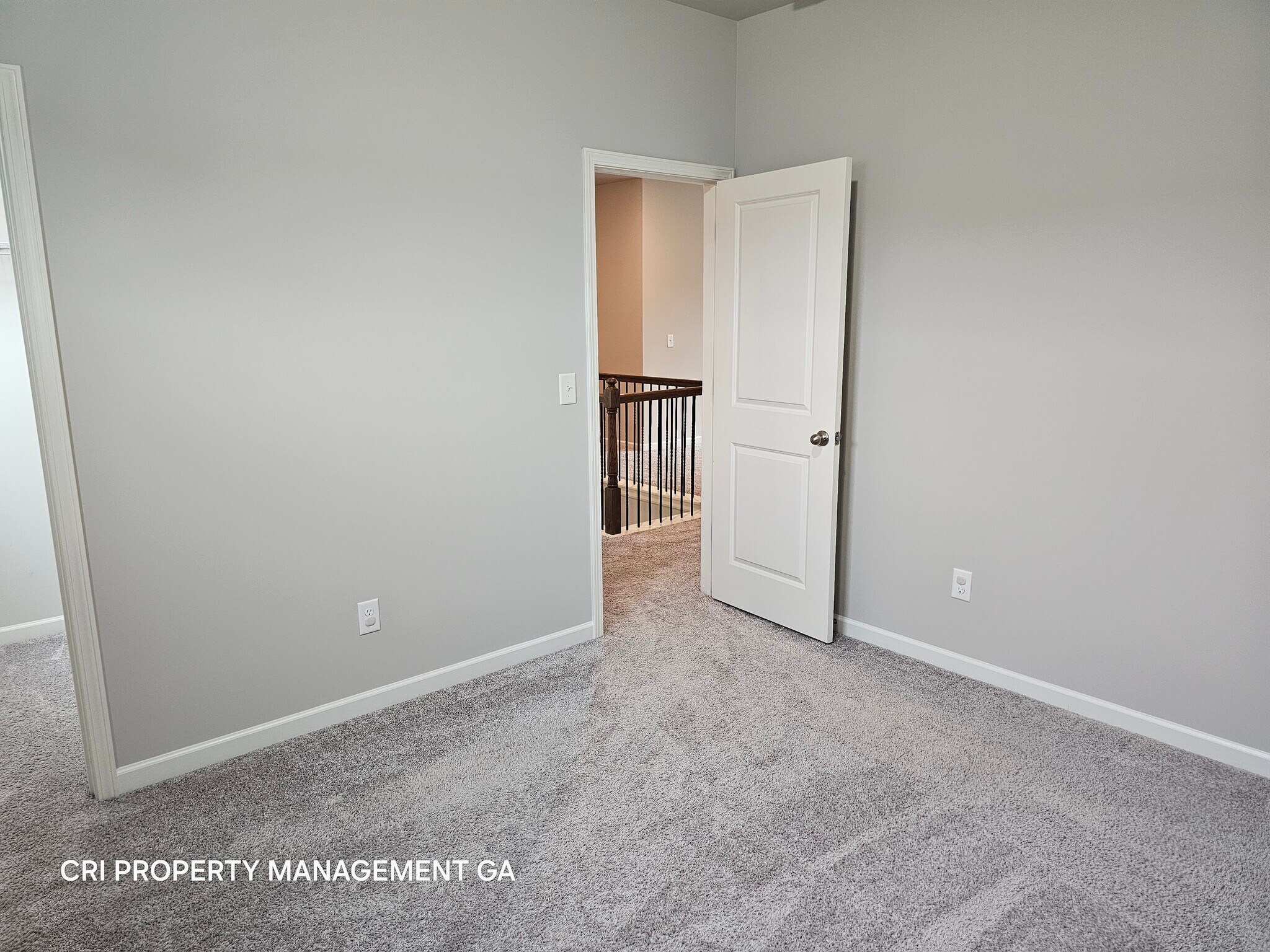 Building Photo - 352 Newshaw Dr