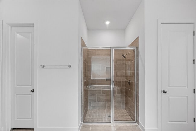 Building Photo - 1568 River Pt Dr