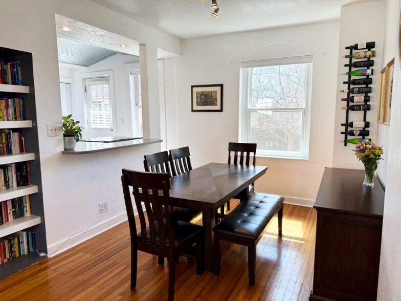 Building Photo - 520 E Dakota Ave