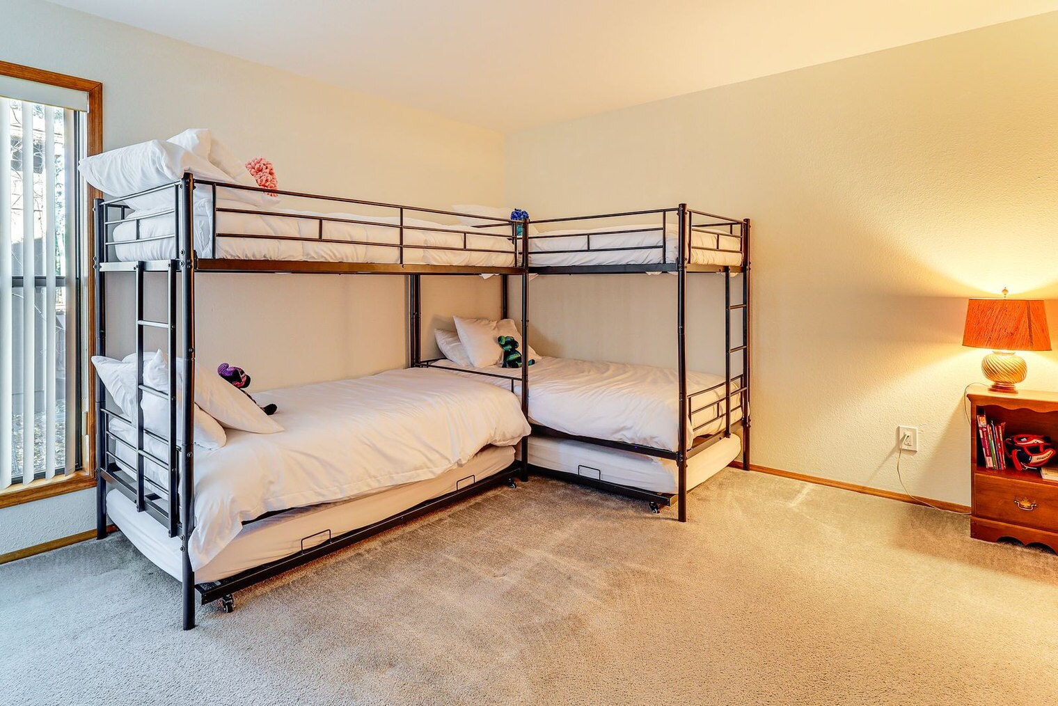 Building Photo - 2787 Oak Cir