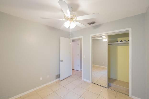 Building Photo - 2904 Sabal Palm Dr